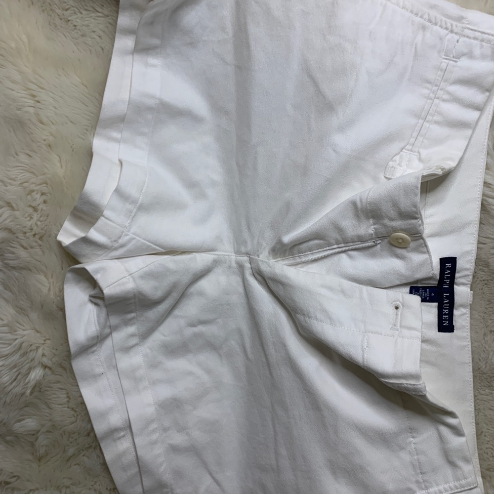 Shorts - Picture 3 of 3